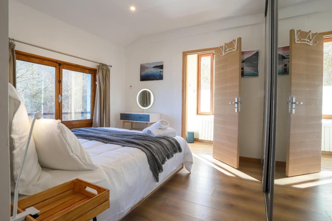 Appartement Reflet Bleu Du D'annecy 3 Etoiles - Face Au Lac, Parking Gratuit, Paddle Board *