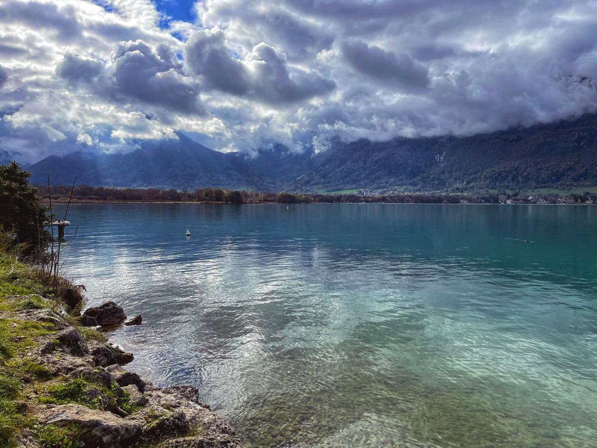 Appartement Reflet Bleu Du D'annecy 3 Etoiles - Face Au Lac, Parking Gratuit, Paddle Board