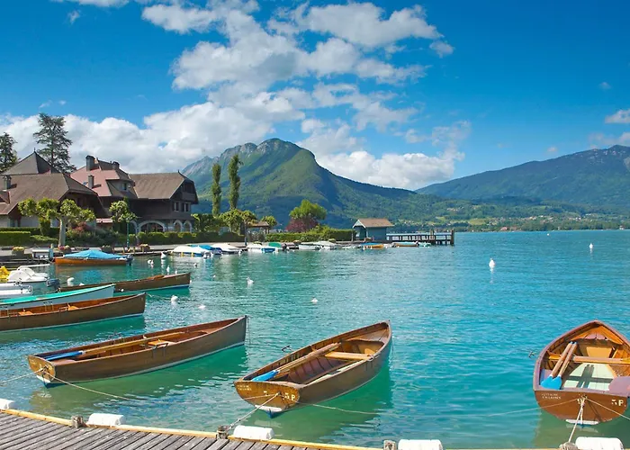 Reflet Bleu Du Lac D\'Annecy 3 Etoiles - Face Au Lac, Parking Gratuit, Paddle Board